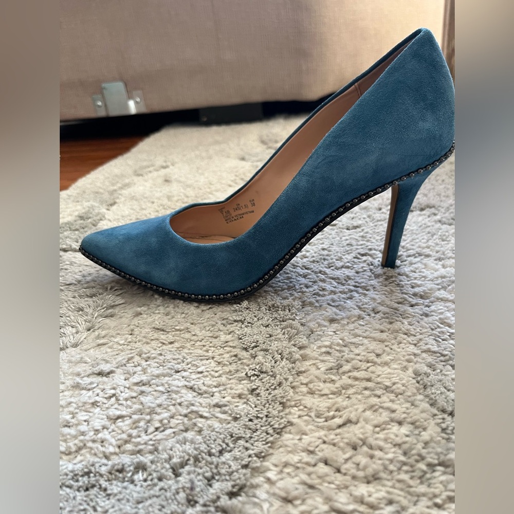Coach Samantha Blue Suede Women's Pumps
